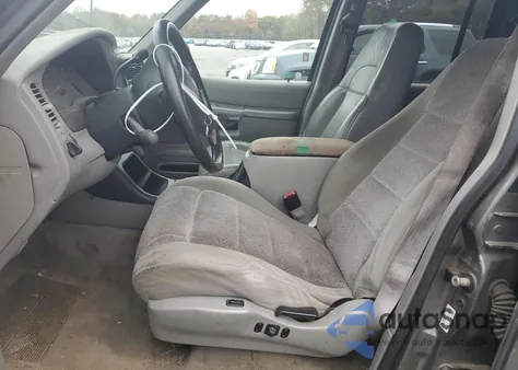 1998 Ford Explorer from USA, damaged, VIN 1FMZU35P9WUB58658
